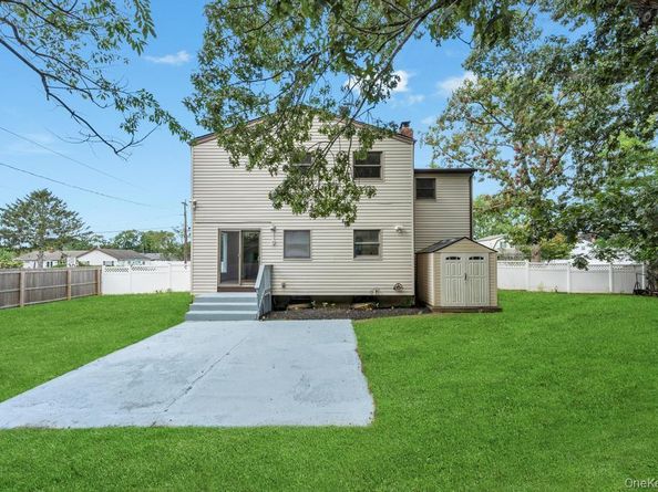 49 Bellwood Avenue, South Setauket NY 11720