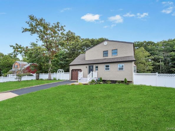 49 Bellwood Avenue, South Setauket NY 11720