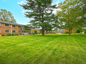 98 Jervis Avenue 98, Farmingdale NY 11735