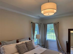 29 Cheshire Lane, Scarsdale NY 10583