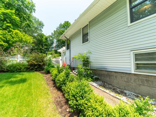 175 Chappaqua Road, Briarcliff Manor NY 10562