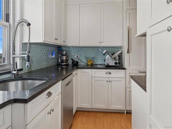 110-11 Queens Boulevard 31C, Forest Hills NY 11375