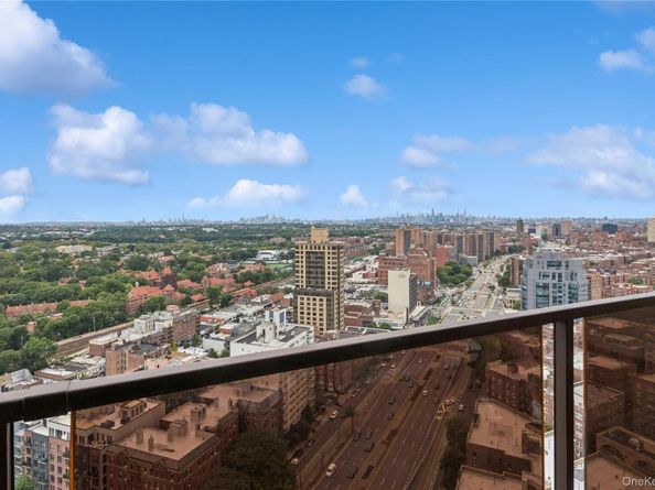110-11 Queens Boulevard 31C, Forest Hills NY 11375