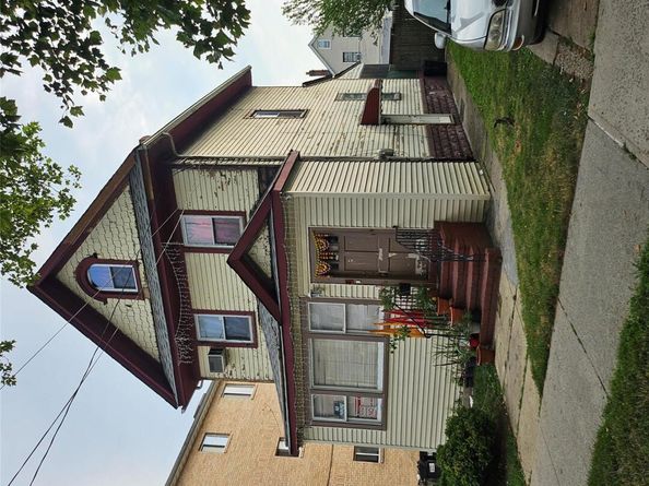 10326 118th Street, Richmond Hill NY 11419