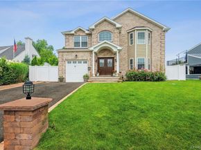 45 Meeting Lane, Hicksville NY 11801