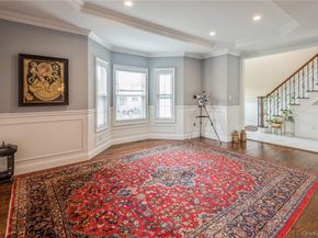 45 Meeting Lane, Hicksville NY 11801