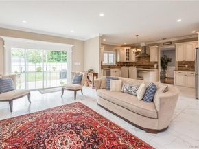 45 Meeting Lane, Hicksville NY 11801