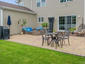 45 Meeting Lane, Hicksville NY 11801
