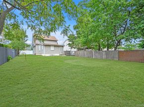 20 E Roosevelt Avenue, Roosevelt NY 11575