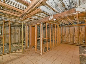 20 E Roosevelt Avenue, Roosevelt NY 11575
