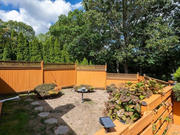 5 Folsom Lane, Coram NY 11727