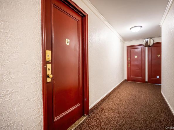 80 Knolls Crescent 1B, Bronx NY 10463