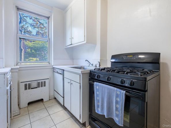 80 Knolls Crescent 1B, Bronx NY 10463