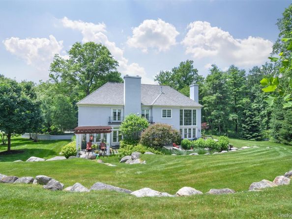 23 Brookwood Drive, Briarcliff Manor NY 10510