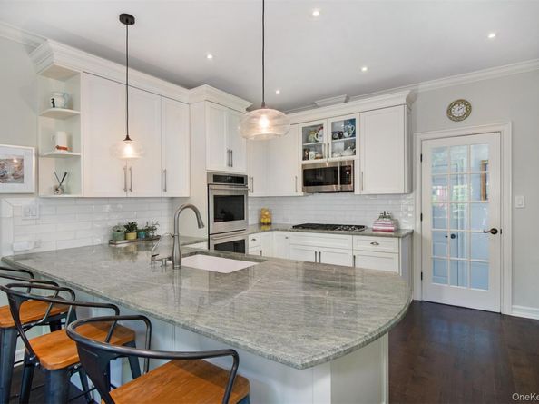 23 Brookwood Drive, Briarcliff Manor NY 10510