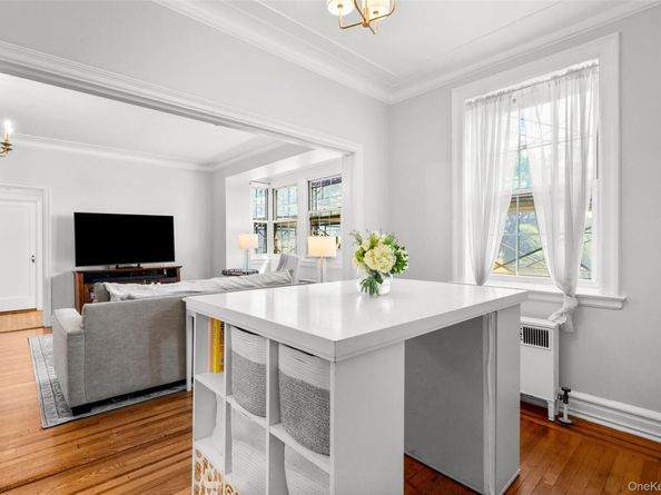 14 N Chatsworth Avenue 2G, Larchmont NY 10538