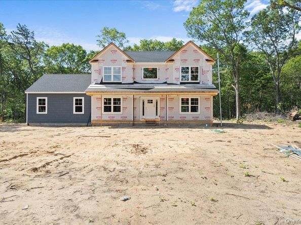 11 Fourth Avenue, Centereach NY 11720