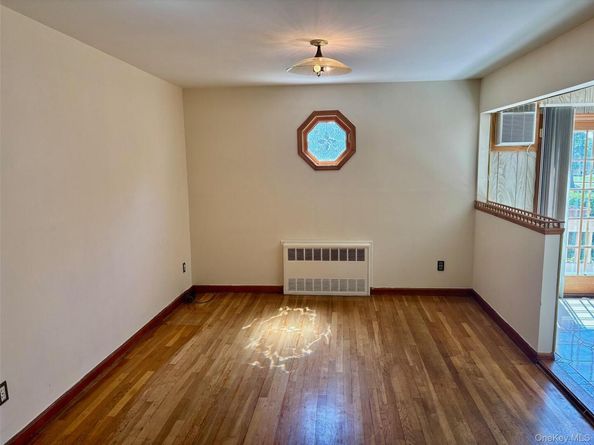 10 13th Avenue, West Babylon NY 11704