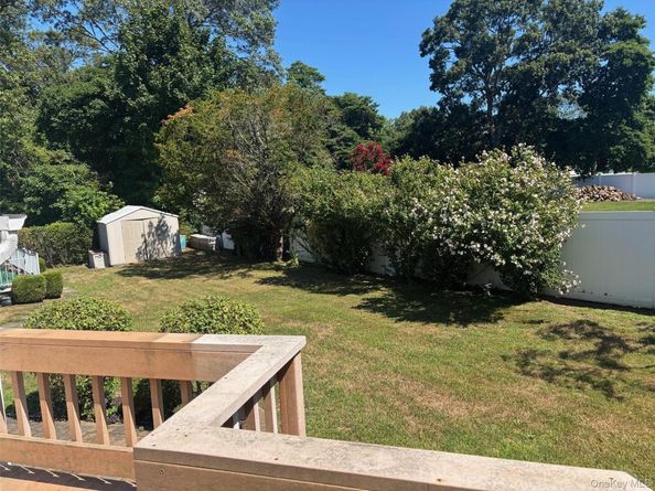 10 13th Avenue, West Babylon NY 11704