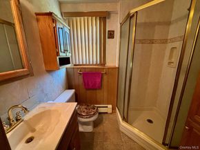 10 13th Avenue, West Babylon NY 11704
