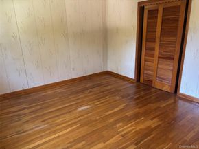 10 13th Avenue, West Babylon NY 11704