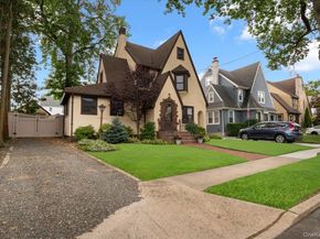 2100 Ambrose Court, North Baldwin NY 11510