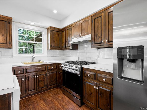 150 Maywood Road, New Rochelle NY 10804