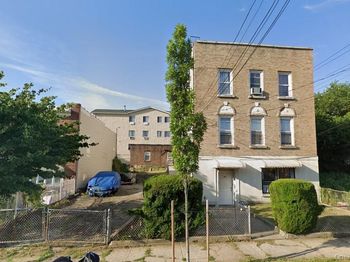 780 Bartholdi Street
