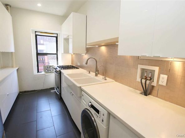 43-33 48 Street 6D, Sunnyside NY 11104