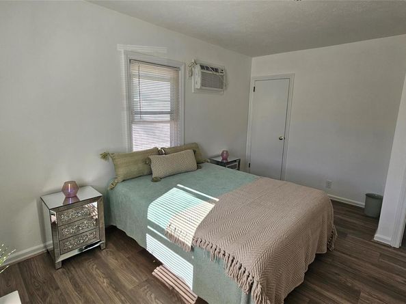 956 Hillside Boulevard, New Hyde Park NY 11040