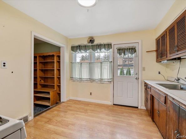 23 Rhoda Street, West Hempstead NY 11552