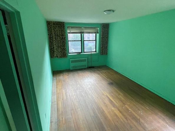 143-30 Roosevelt 3H, Flushing NY 11354