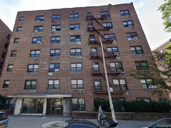 143-30 Roosevelt 3H, Flushing NY 11354