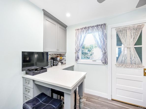 77-20 62 Street, Glendale NY 11385