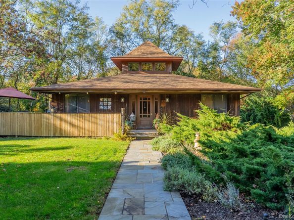30 Long Bow, Wading River NY 11792