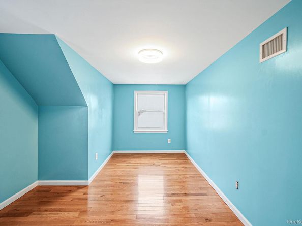 182 Ann Street, Valley Stream NY 11580