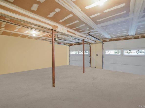 3 Selmar Court, Kings Park NY 11754