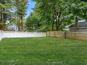 3 Selmar Court, Kings Park NY 11754