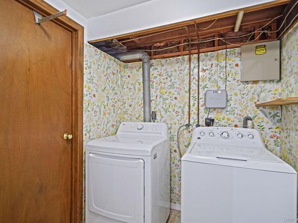 3 Selmar Court, Kings Park NY 11754