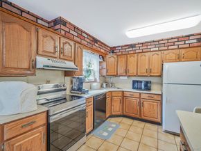 3 Selmar Court, Kings Park NY 11754