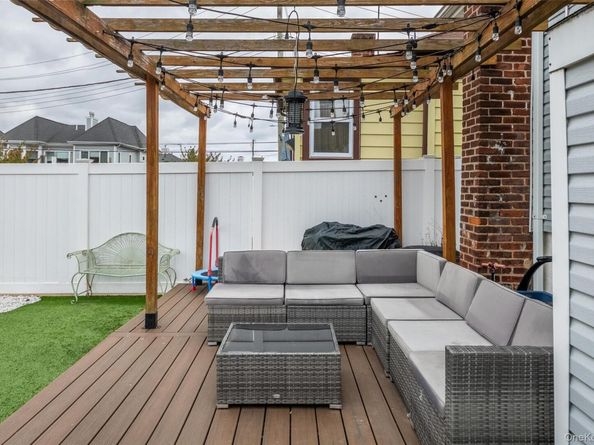 314 King Avenue, Bronx NY 10464