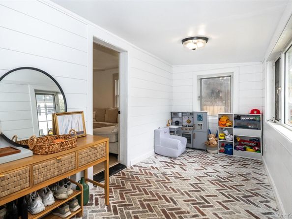 314 King Avenue, Bronx NY 10464