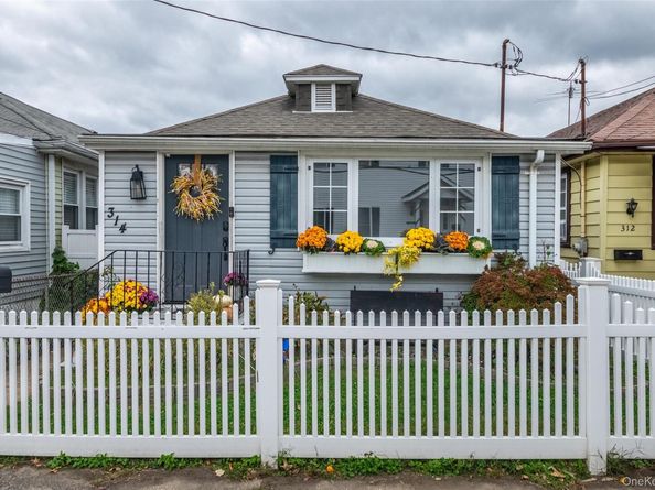 314 King Avenue, Bronx NY 10464