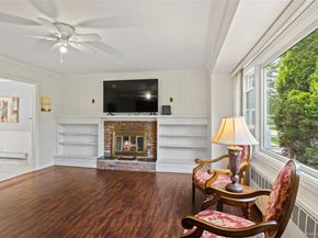 11 Glenwood Road, Glen Head NY 11545
