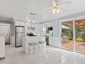 11 Glenwood Road, Glen Head NY 11545