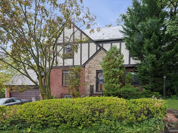 18015 Dalny Road, Jamaica Estates NY 11432