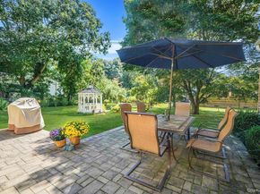 50 Head Of The Neck Road, Bellport NY 11713