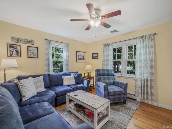 50 Head Of The Neck Road, Bellport NY 11713