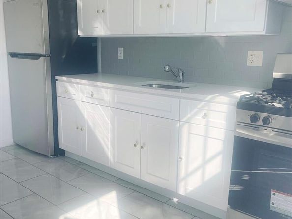 18-11 123rd Street 4F, College Point NY 11356