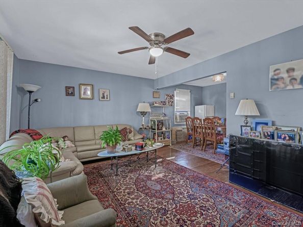 206 Hunnewell Avenue, Elmont NY 11003